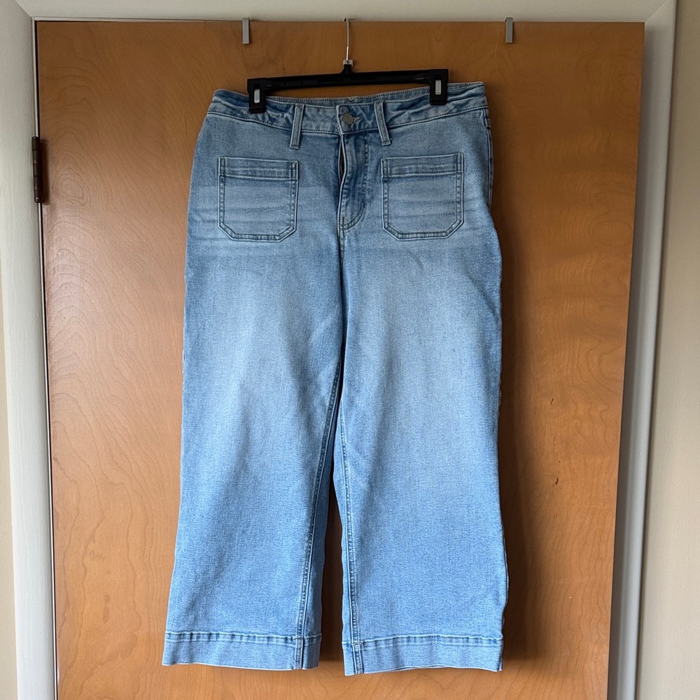 Maurices Light Blue Cropped Jeans